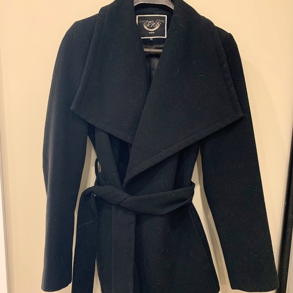 Black tie light winter coat - Picture 1 of 1
